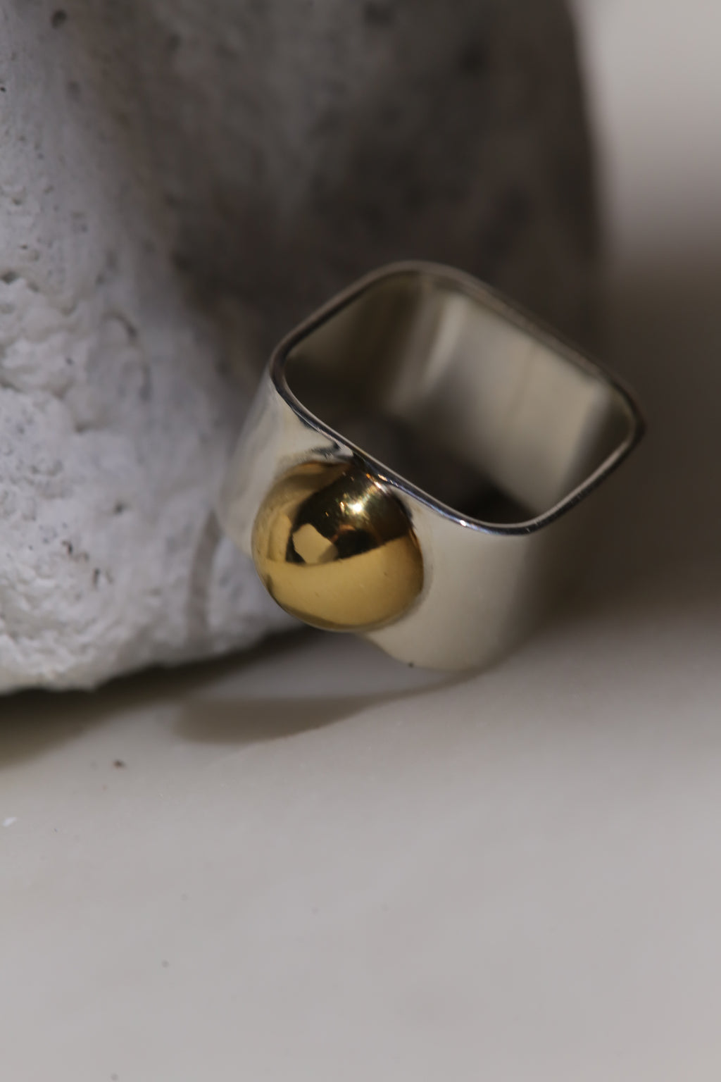 Anillo Essense Square Bicolor