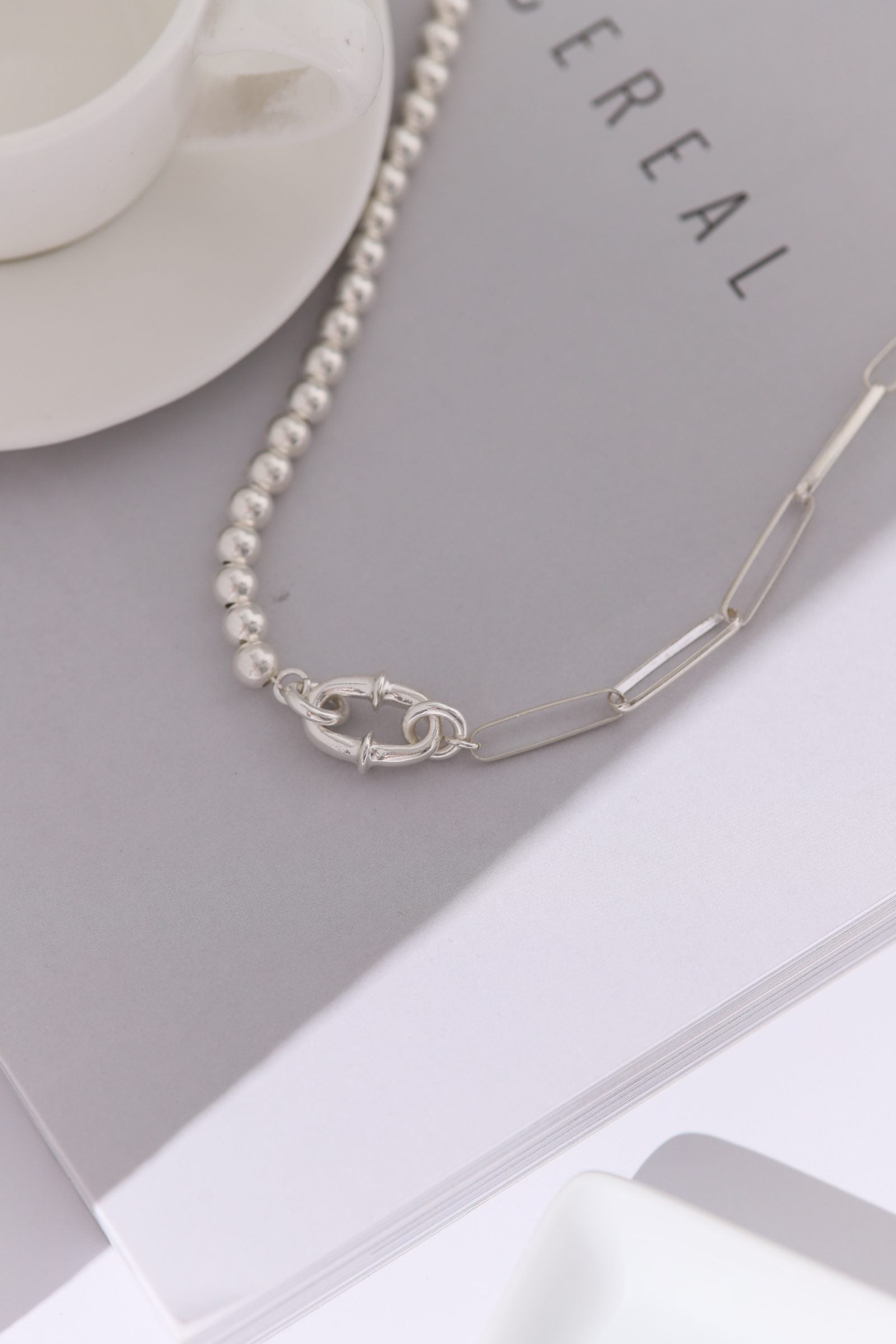 Collar Parisienne