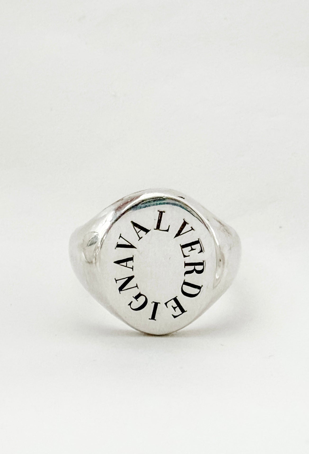 Anillo Chevalier Origen