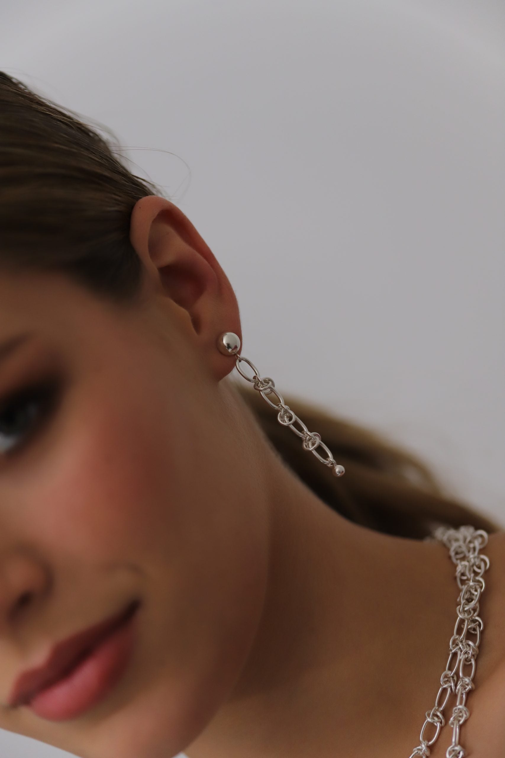 Aros Lia Chain