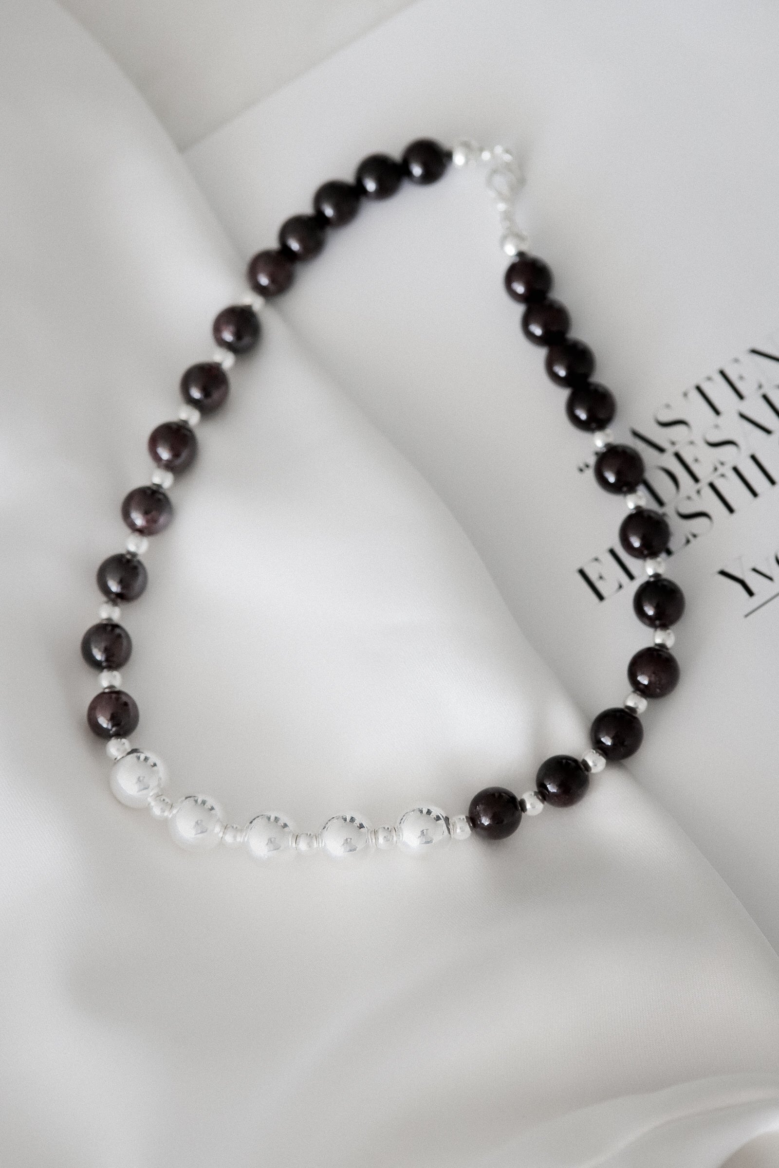 Collar Essense Granate