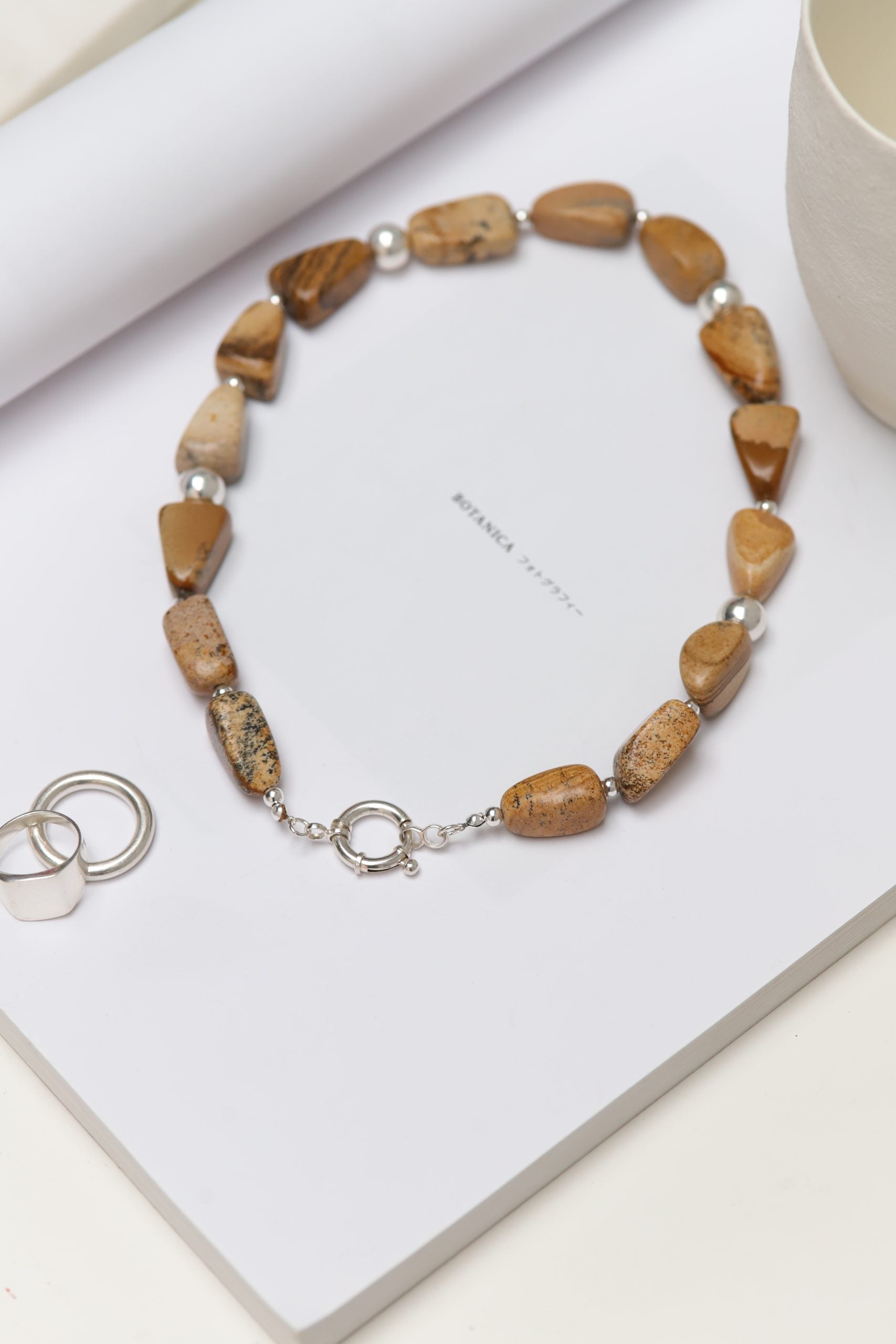Collar Jade Madera